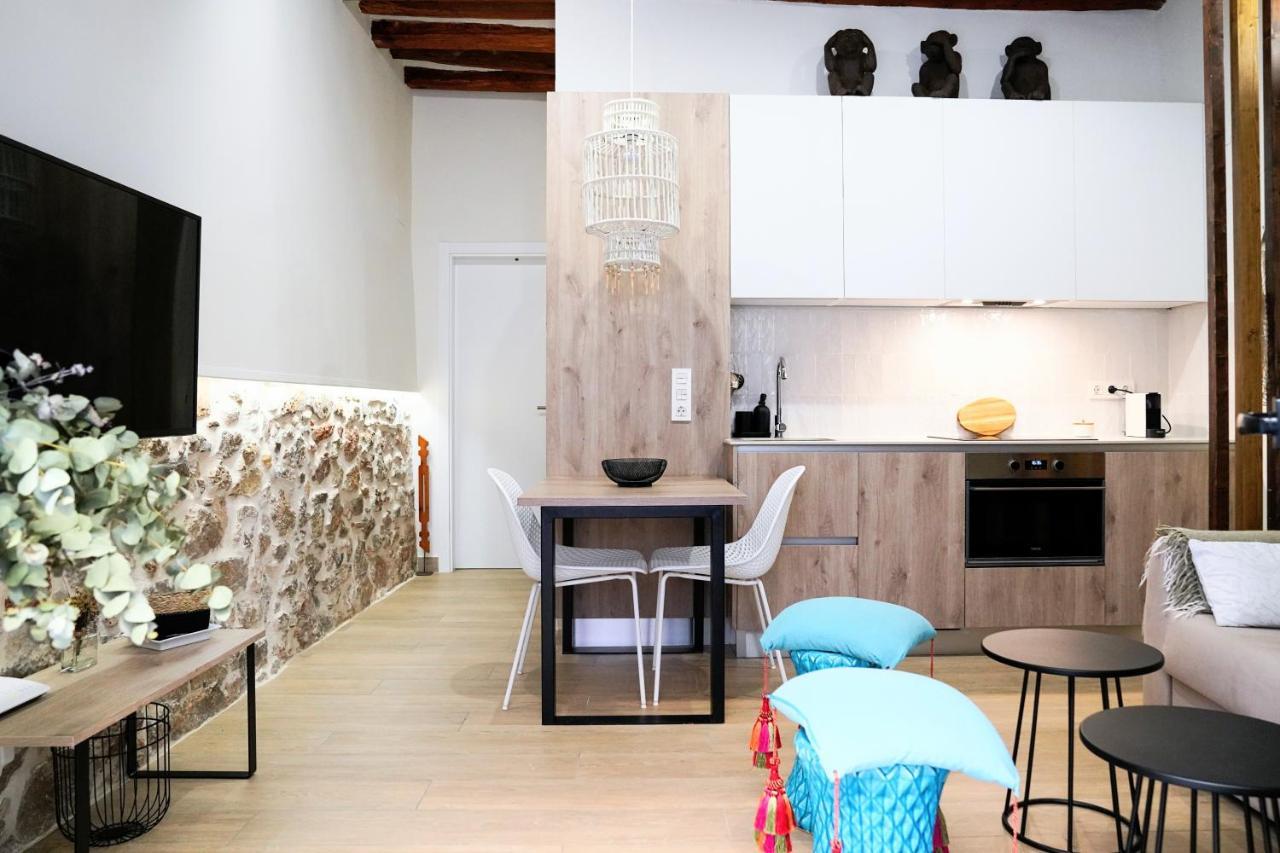 Apartaments La Rambla - La Pelu - 2 Persones Cornudella de Montsant Dış mekan fotoğraf