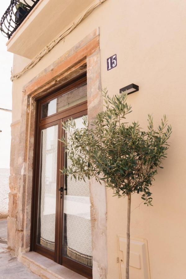 Apartaments La Rambla - La Pelu - 2 Persones Cornudella de Montsant Dış mekan fotoğraf