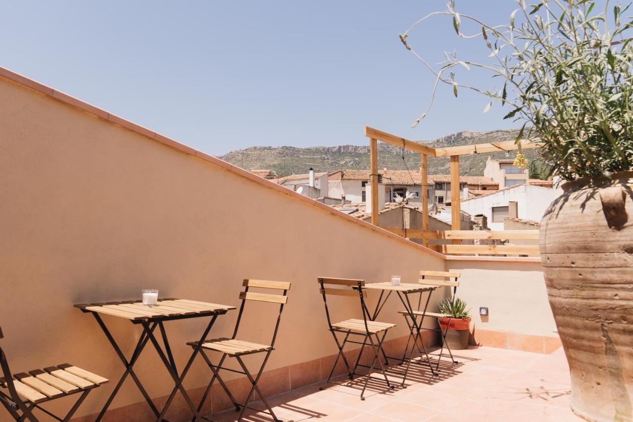 Apartaments La Rambla - La Pelu - 2 Persones Cornudella de Montsant Dış mekan fotoğraf